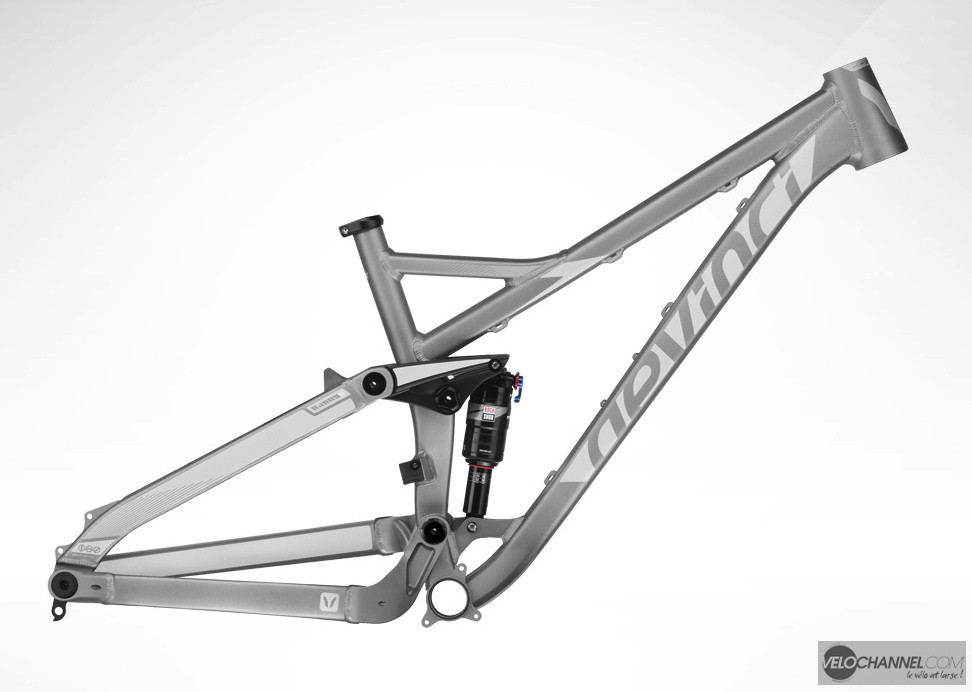 2017-Frame-Devinci-Django-aluminium