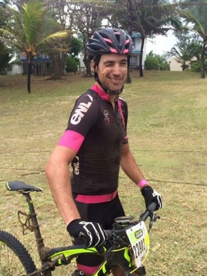BD-Yannick-Lincoln-Scott-Mauritius-MTB-Tour-1