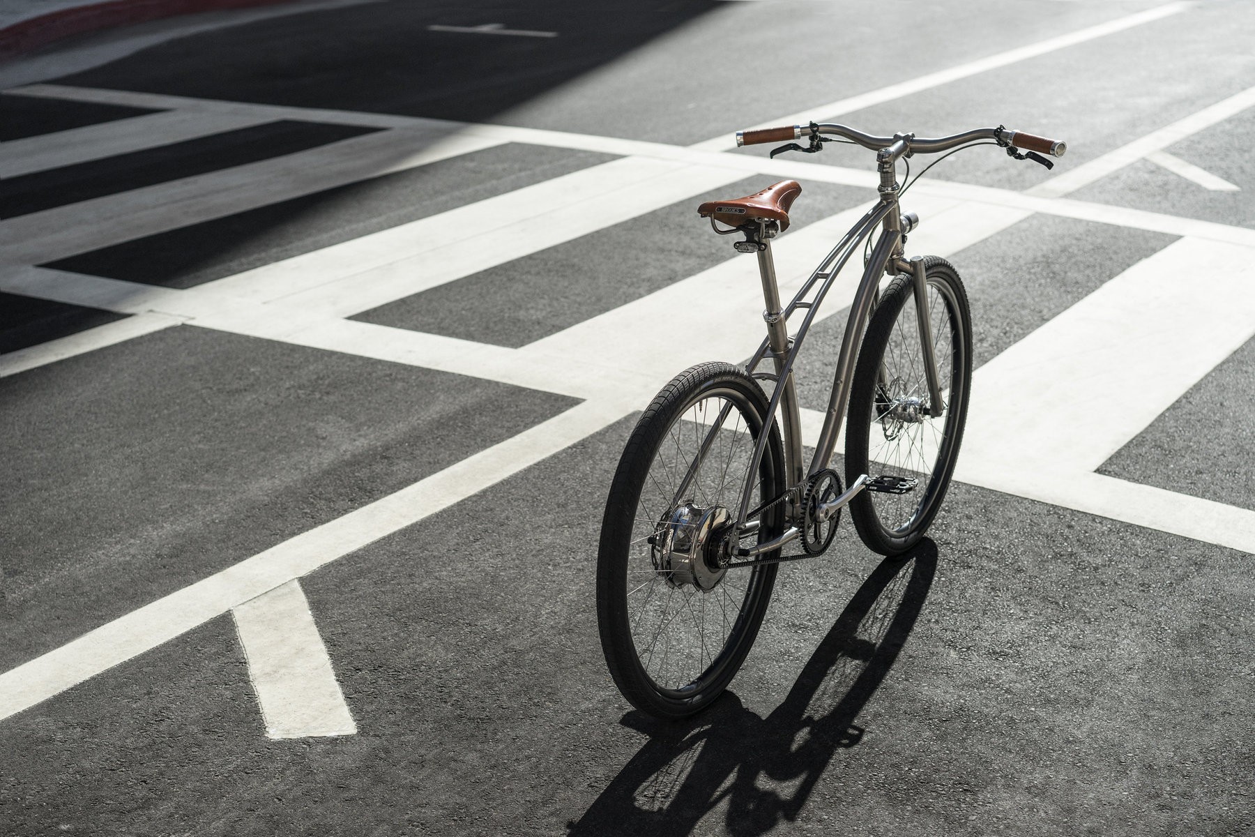 nwm-budnitz-bicycle-vae-ebike-titanium-brooks-urban-urbain-city-titane-velo