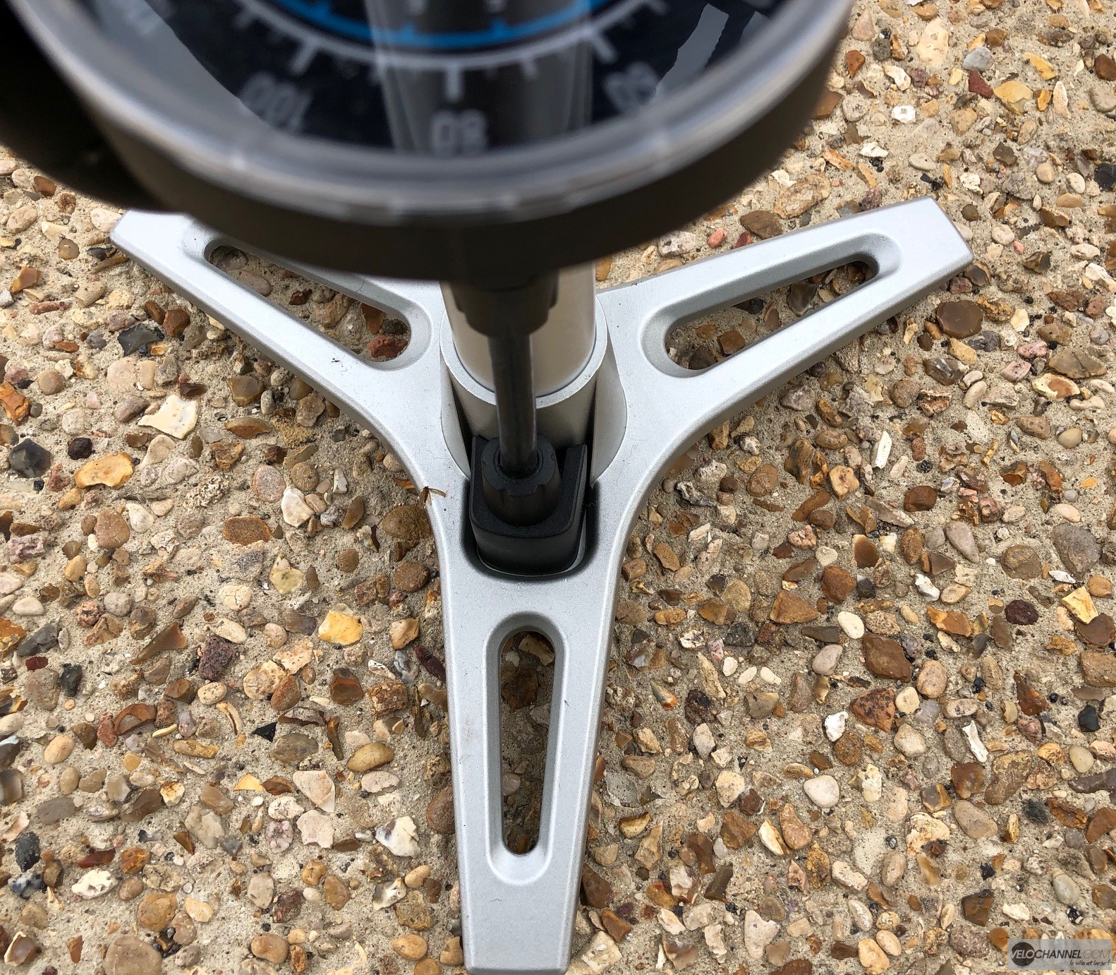 Crankbrothers Sterling Pompe à Vélo Compacte Aluminium - Tête Universelle Presta Schrader