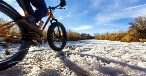 vélo dans la neige